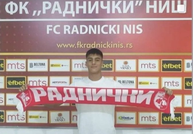 Veljko Čarapić (18) iz Kuršumlije potpisao profesionalni ugovor sa Radničkim  iz Niša - Topličke Vesti